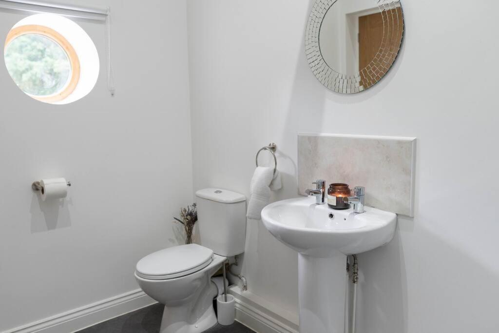 Lovely 1-bed & Bathroom In Converted Barn Near Newark Show-ground